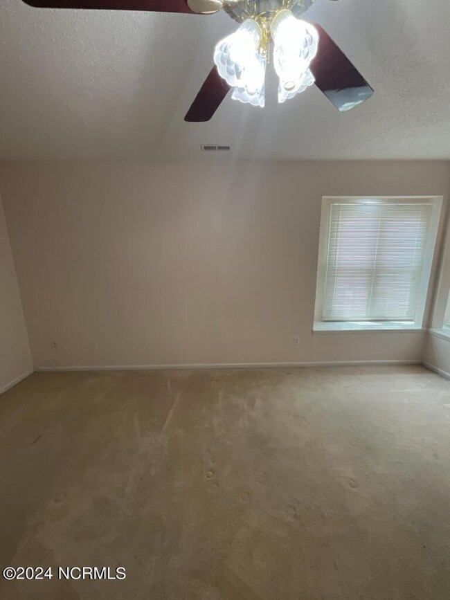 225 Audubon Dr, Jacksonville, NC 28546 - photo 5