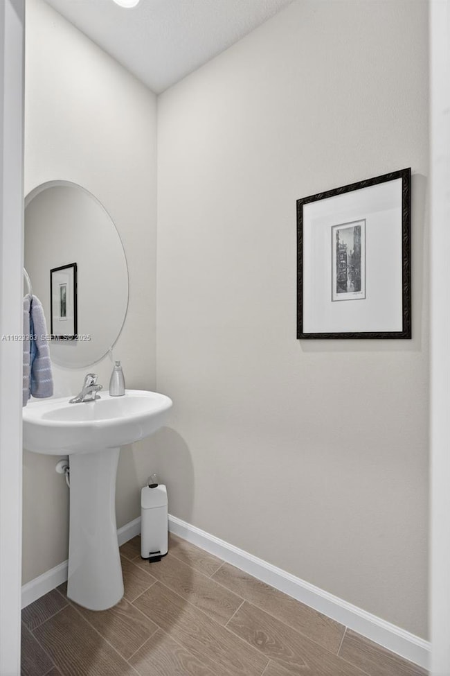 5746 SE Edgewater Cir, Stuart, FL 34997 - photo 4