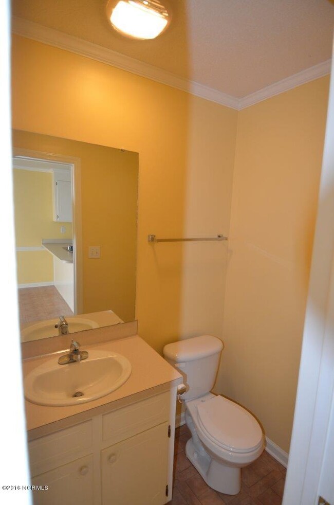 3955 Sterling Pointe Dr, Winterville, NC 28590 - photo 7