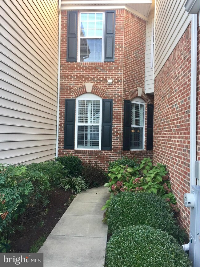 13123 Brooktree Ln, Laurel, MD 20707 - photo 3