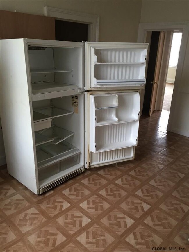 512 Washington Ave, Albany, NY 12203 - photo 2