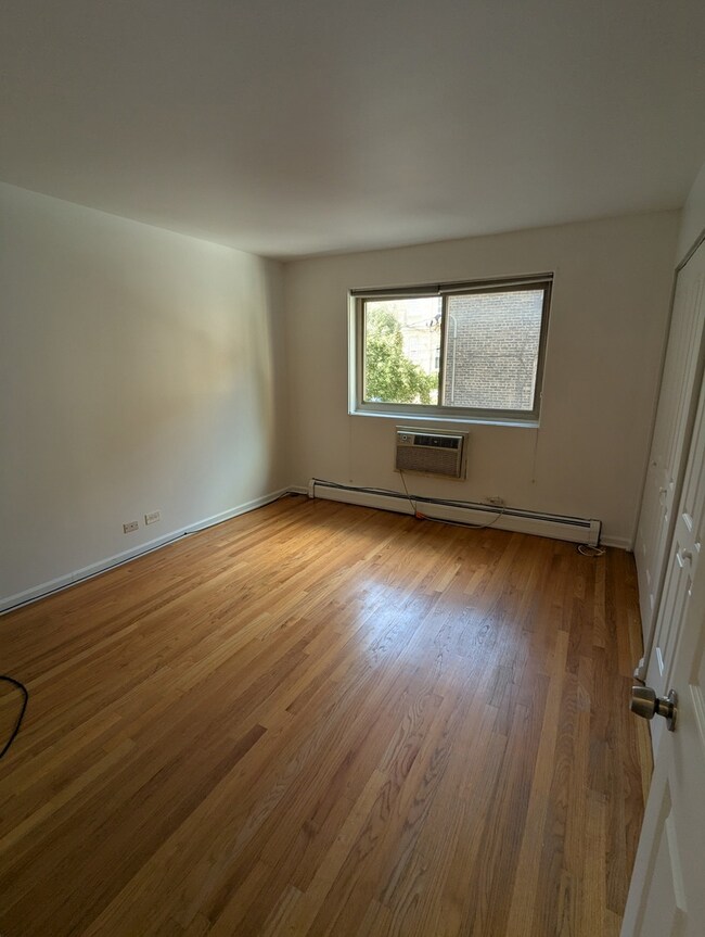 1415 W Lunt Ave unit 207, Chicago, IL 60626 - photo 5