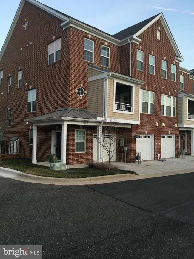 5127 Shamrocks Delight Dr unit 108A, Bowie, MD 20720 - photo 2
