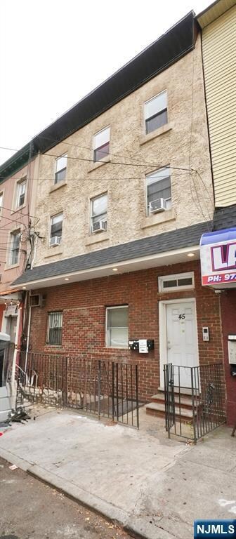45 Fleming Ave, Newark, NJ 07105 - photo 2