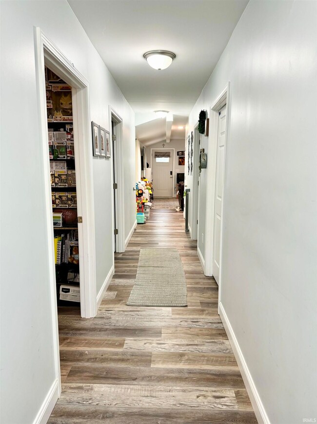 908 Pearl St, Covington, IN 47932 - photo 7