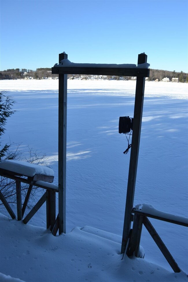 154 S Shore Dr, Barnstead, NH 03225 - photo 5