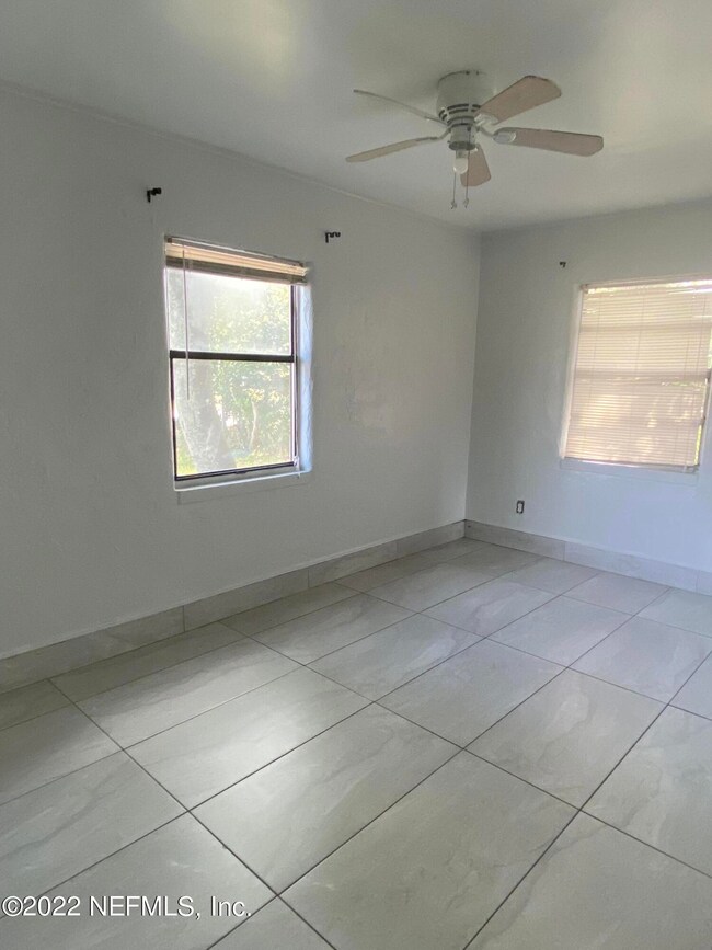 9740 Hogan Rd, Jacksonville, FL 32246 - photo 7