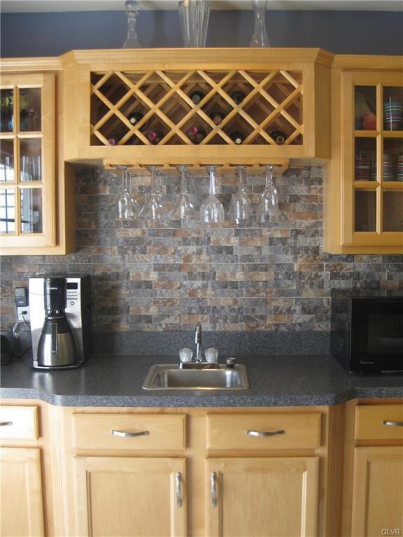 1245 Lindenwood Ln, Easton, PA 18040 - photo 2