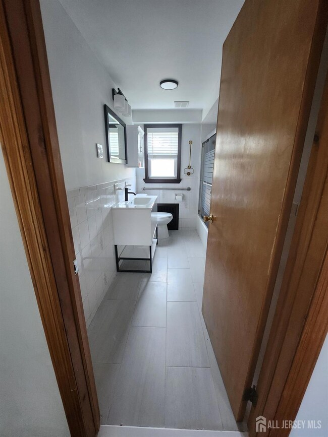 300 Revere Ave unit B, Union, NJ 07083 - photo 6