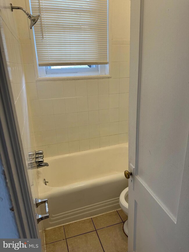 3427 13th St NW unit 104, Washington, DC 20010 - photo 4