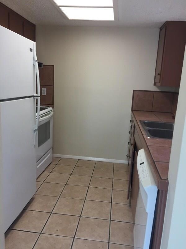10003 E Rutland Village unit B-left, Austin, TX 78758 - photo 2