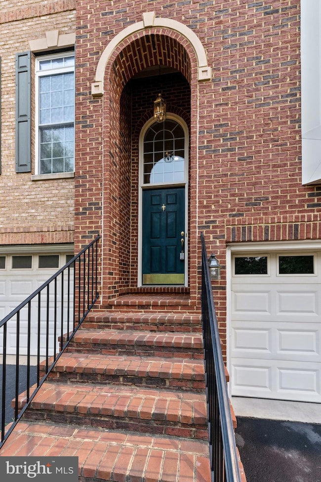 25840 Commons Square, Chantilly, VA 20152 - photo 3