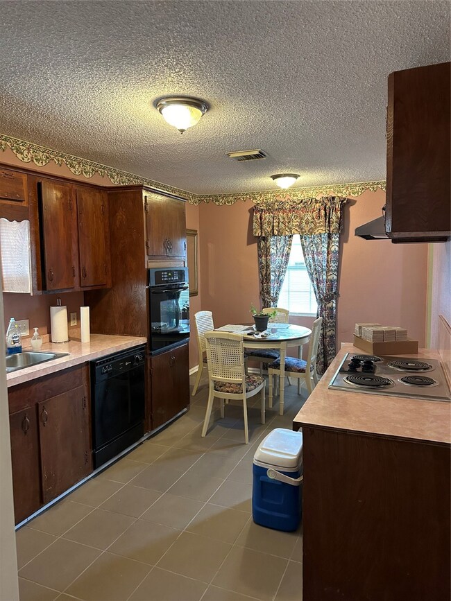 7610 Ley Rd, Houston, TX 77028 - photo 7