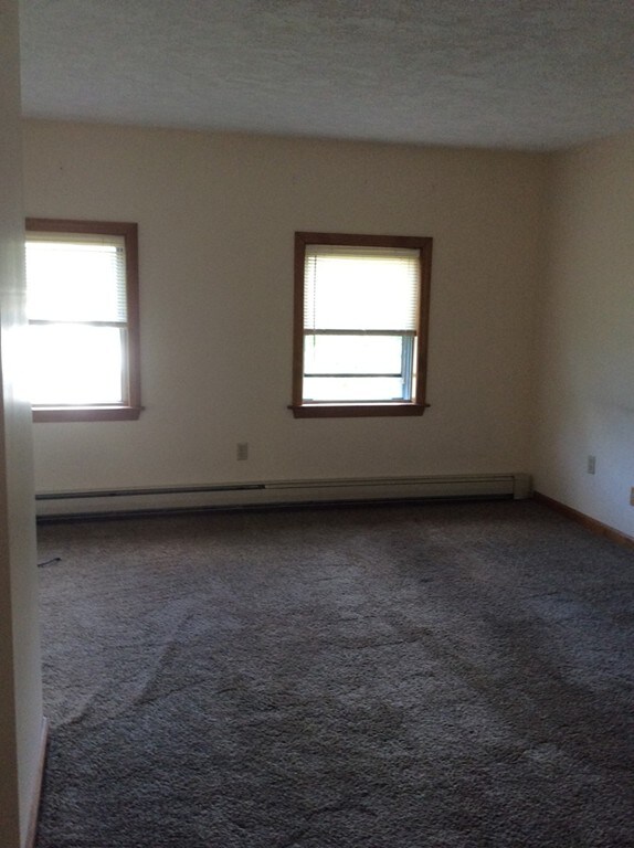 295 Central St unit 2, Milford, MA 01757 - photo 2