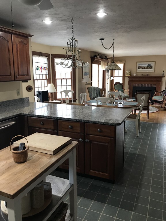 7 Valley Dr, South Dartmouth, MA 02748 - photo 6