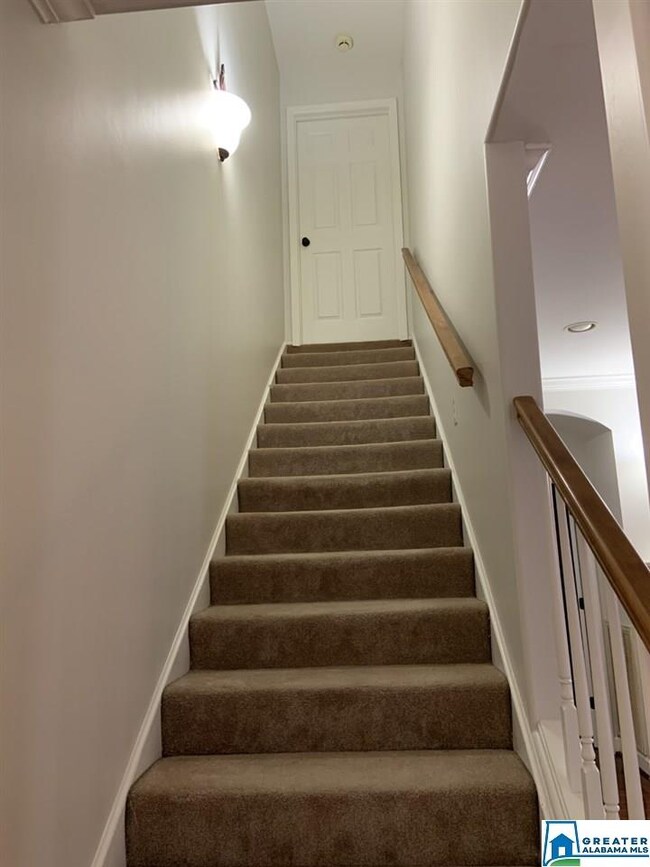 208 Lakepoint Dr, Gadsden, AL 35901 - photo 3