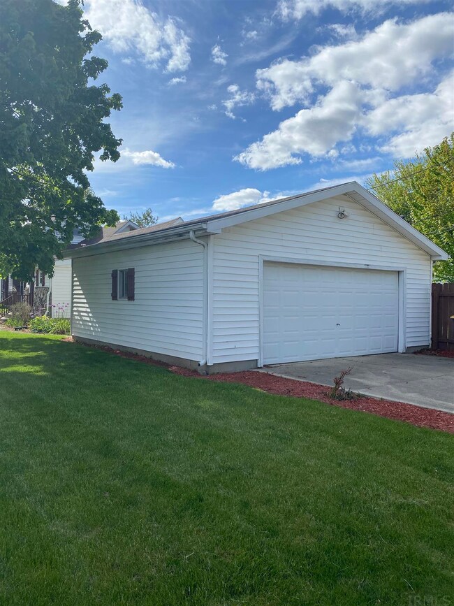 235 Oak St, Tipton, IN 46072 - photo 7