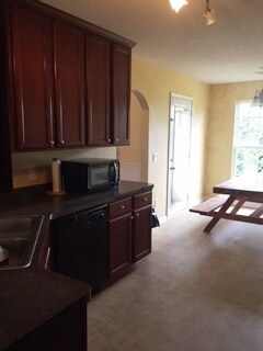 520 Arrie Dr, Byron, GA 31008 - photo 4