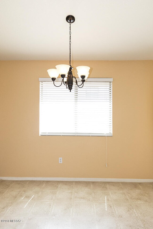 PaintedRiverInterior_F37A1371