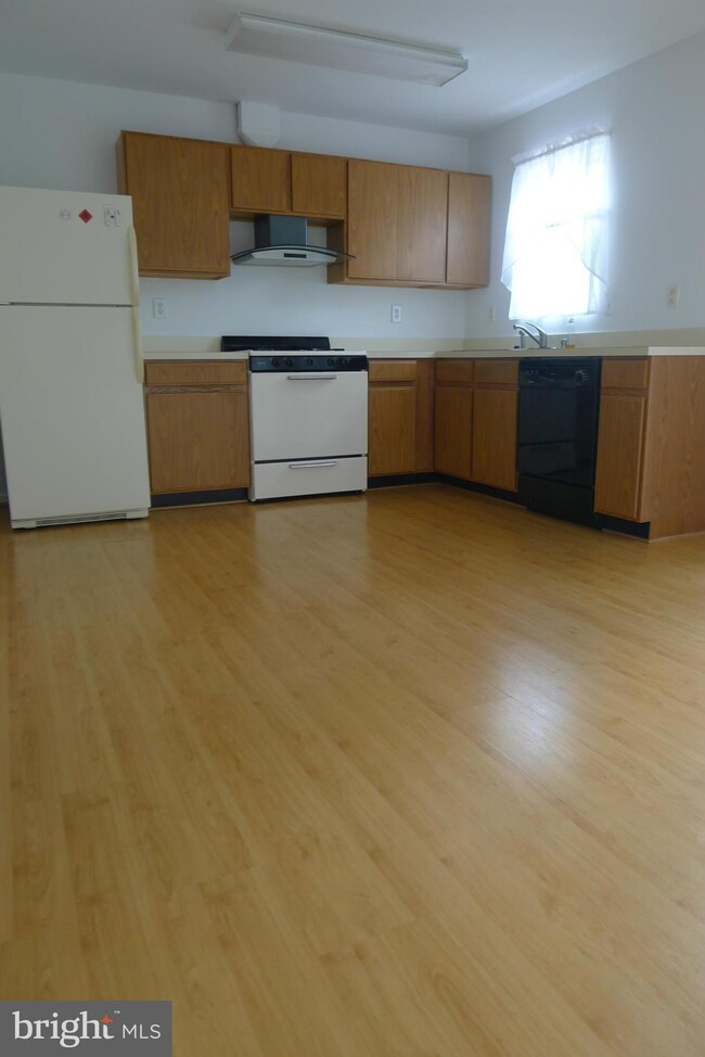 5 Darcy Green Ct, Silver Spring, MD 20910 - photo 7