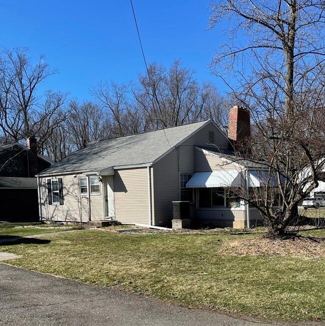 187 Morgan St, South Hadley, MA 01075 - photo 4