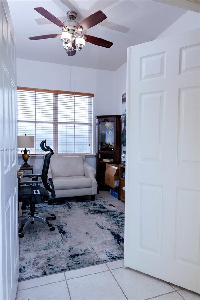 4851 NW 112th Ct, Doral, FL 33178 - photo 6