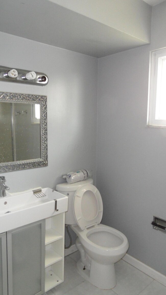 hall bath v2