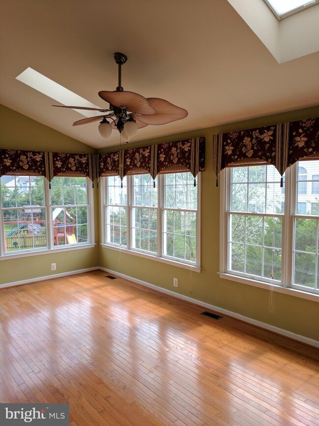 25796 Kaiser Place unit CL, Chantilly, VA 20152 - photo 7