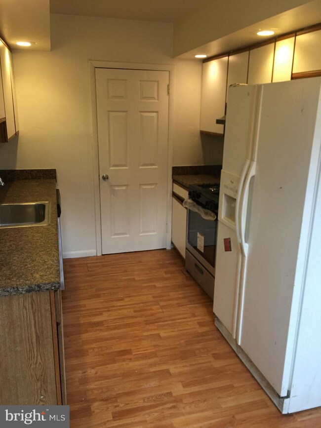 2839 Maxwell St, Philadelphia, PA 19136 - photo 6