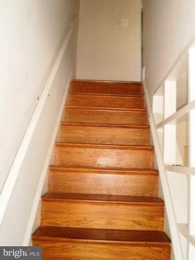 301 Denison St, Baltimore, MD 21229 - photo 6