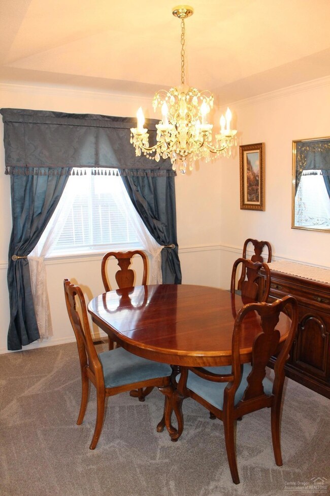 2119 NW Elm Ave, Redmond, OR 97756 - photo 5