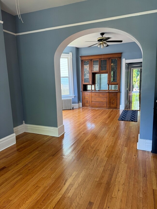 3008 N Kimball Ave unit 1, Chicago, IL 60618 - photo 4