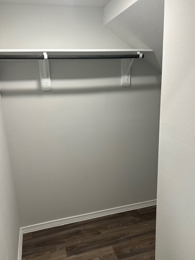 25918 Emory Hollow Dr, Tomball, TX 77375 - photo 5