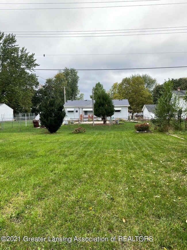 4008 Wainwright Ave, Lansing, MI 48911 - photo 7