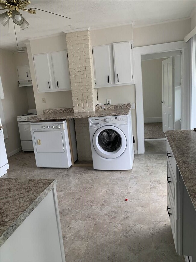 59 Manchester St, Nashua, NH 03064 - photo 5