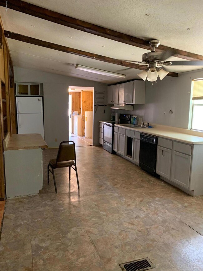 Kitchen/Dining