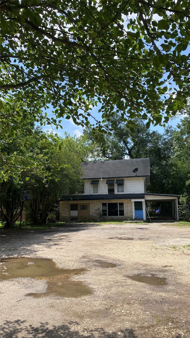 418 Plymouth St, Houston, TX 77022 - photo 3