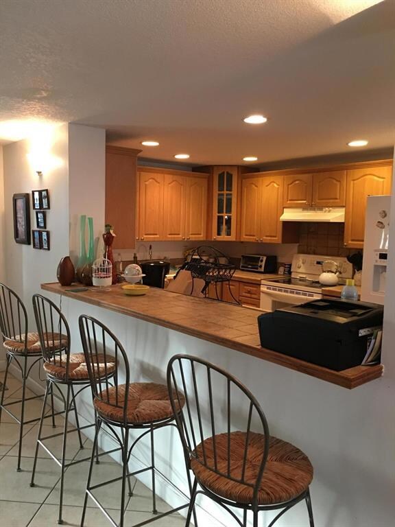 Breakfast Bar