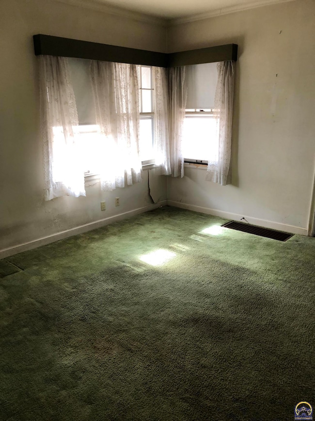 2024 SW Stone Ave, Topeka, KS 66604 - photo 3
