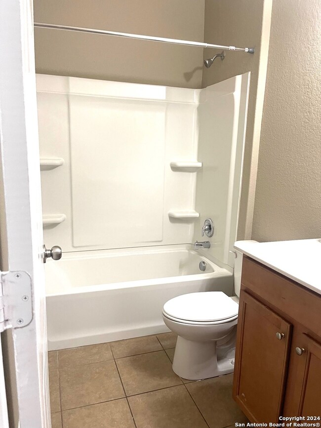 10107 Reyes Heights, San Antonio, TX 78254 - photo 7