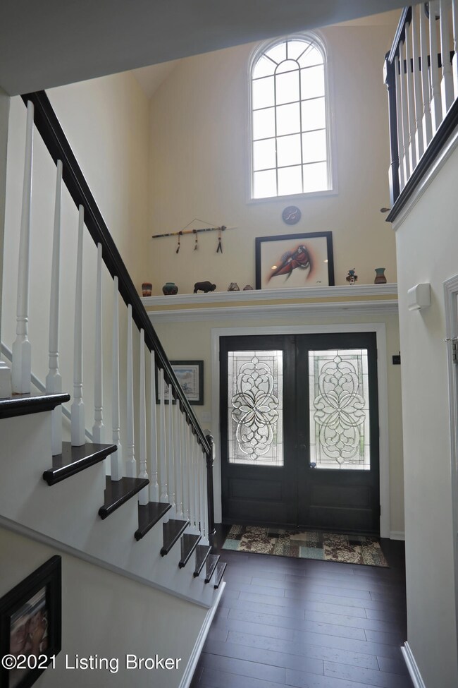 8617 Sanctuary Ln, Louisville, KY 40291 - photo 4