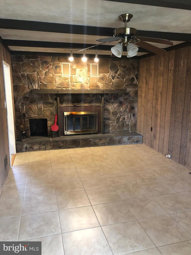 2609 Longfellow Dr, Wilmington, DE 19808 - photo 7