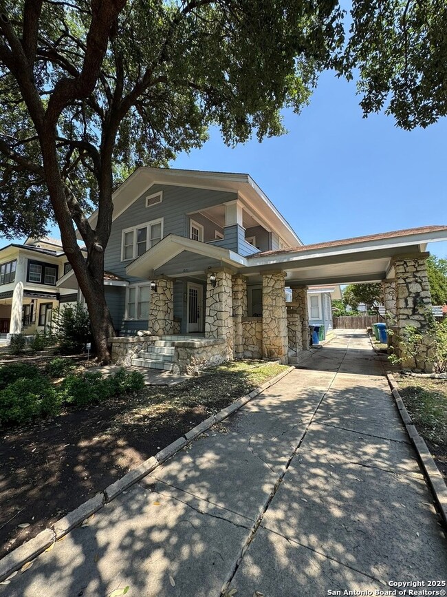 1021 W Craig Place unit 1023, San Antonio, TX 78201 - photo 2