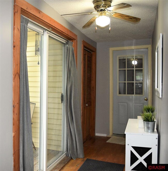 926 N 7th St, Mankato, MN 56001 - photo 4