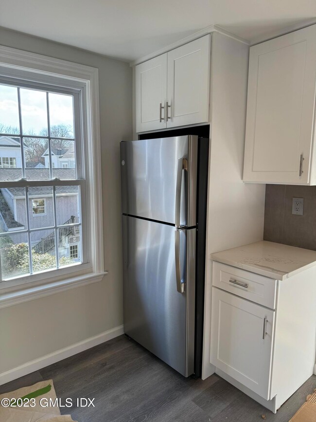 177 Davis Ave unit 3, Greenwich, CT 06830 - photo 4