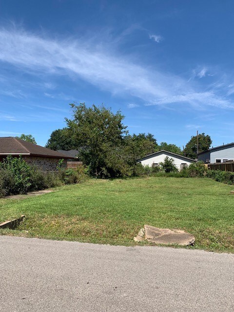 3641 Goodhope St, Houston, TX 77021 - photo 2