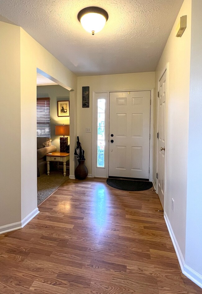 5052 W Bay Rd, Plainfield, IN 46168 - photo 4