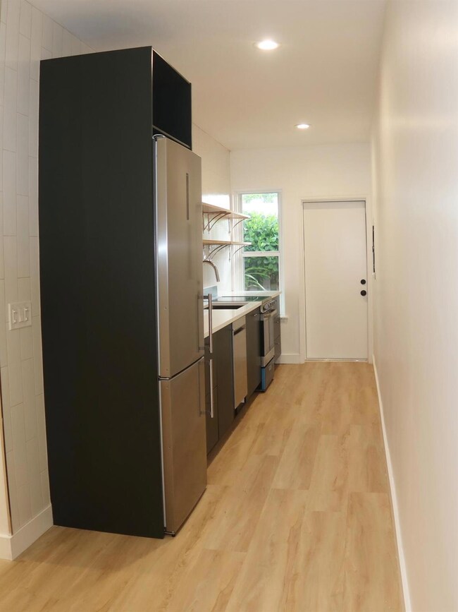 614 Palm St unit 1, West Palm Beach, FL 33401 - photo 5