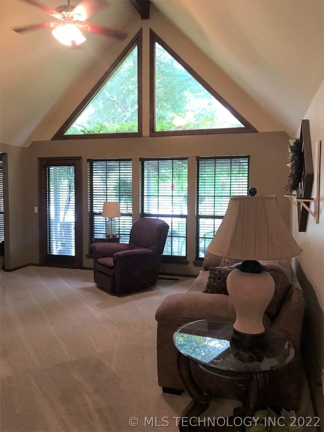 Living with tree top windows