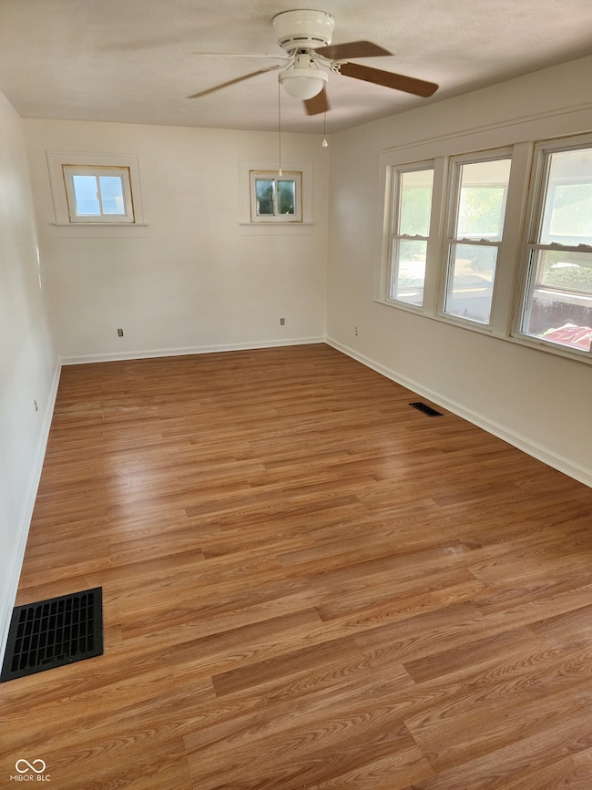 1027 N Linwood Ave, Indianapolis, IN 46201 - photo 4